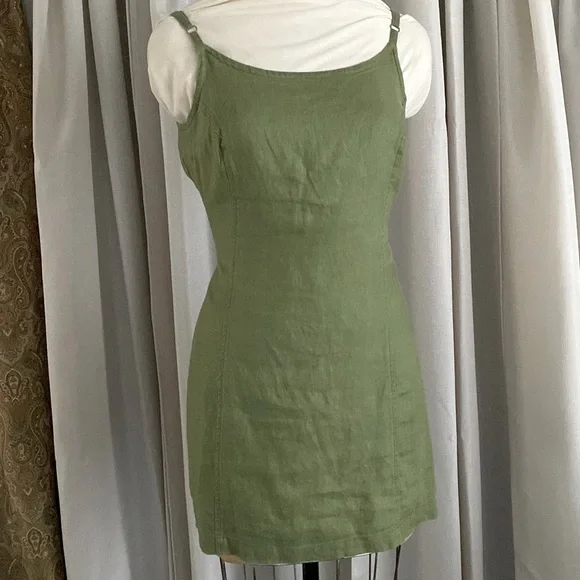 green emerald velvet dress GREEN APPLE DRESS – Bonitasonline main image 1